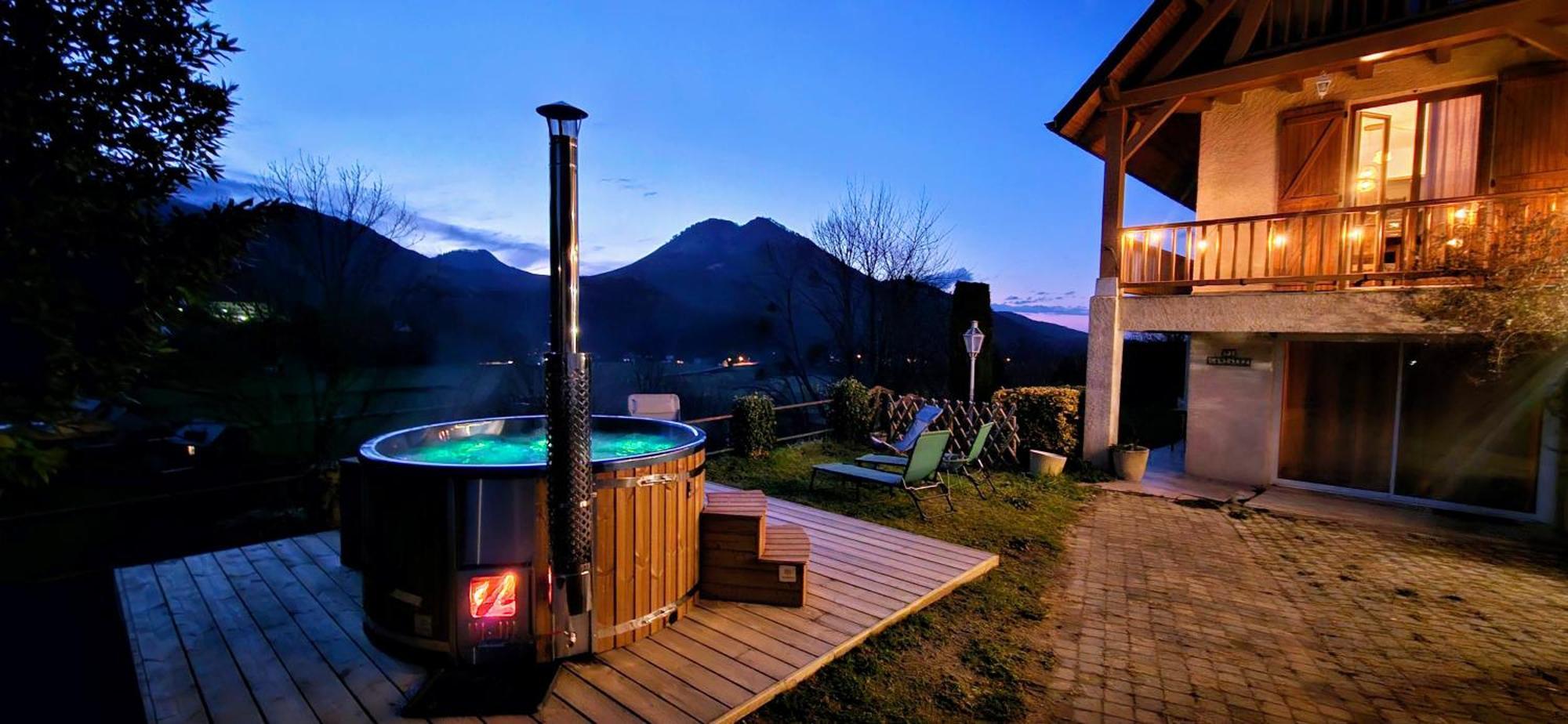 La Bigourdane Grand Gite Confortable & Spa كامبان المظهر الخارجي الصورة