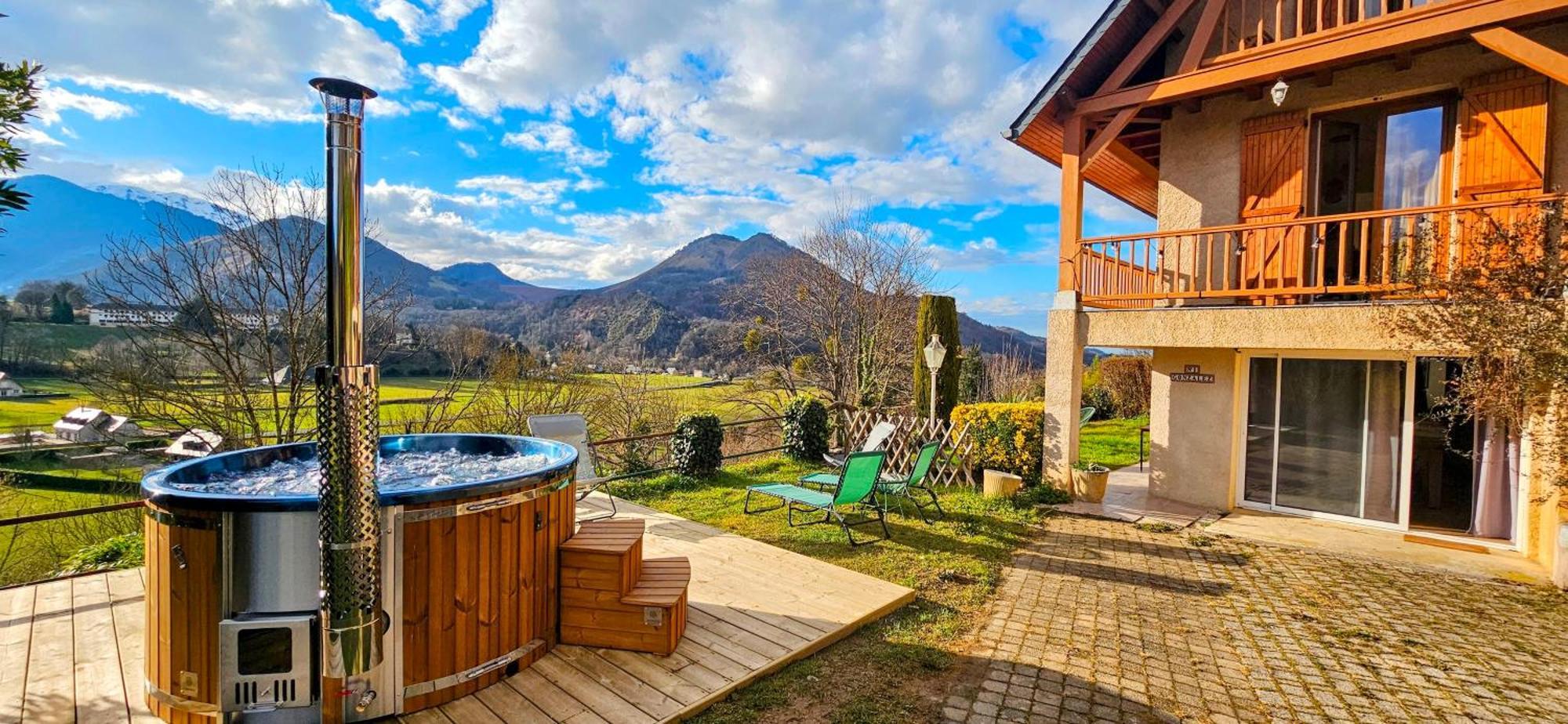 La Bigourdane Grand Gite Confortable & Spa كامبان المظهر الخارجي الصورة